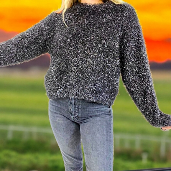 Sparkly Oversized Sweater NWOT 🪩 - Picture 6 of 7